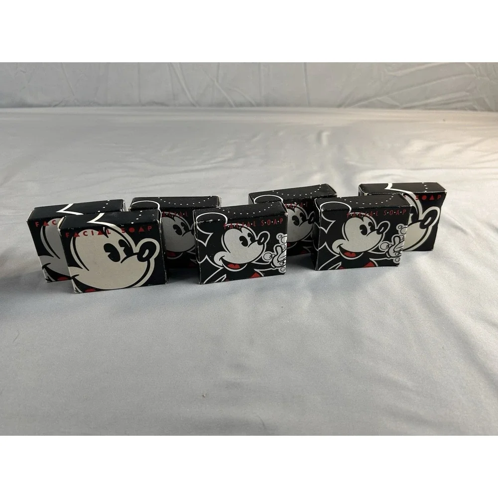 Vintage‎ Walt Disney Resorts Mickey Mouse Soap / memorabilia face/hand